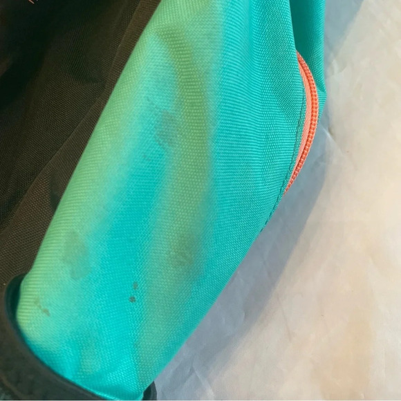 🎒  Retro Style Adidas Backpack - Turquoise and Coral 🎒 - Picture 8 of 8